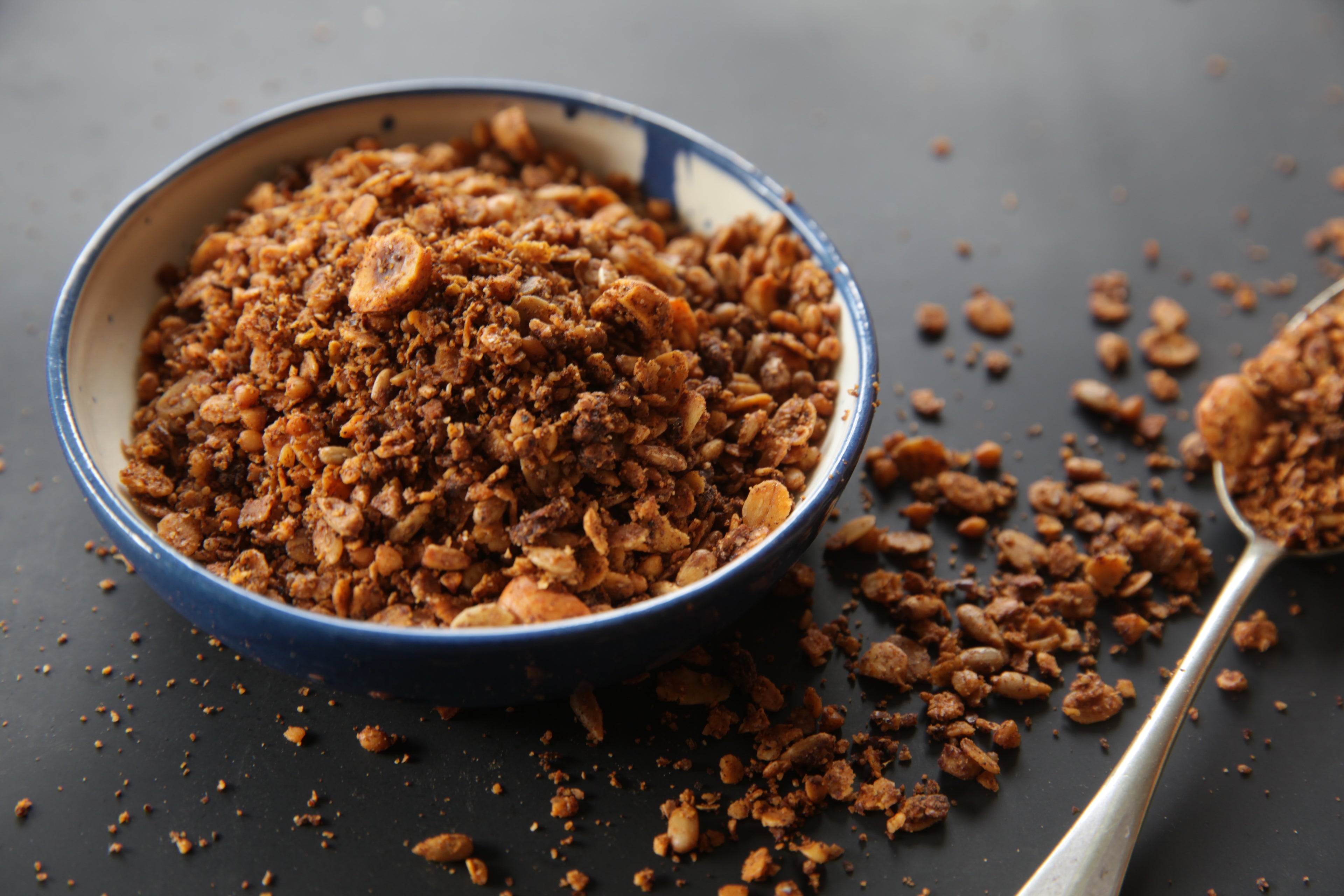 SALÉ AUX ÉPICES ET AU PIMENT D'ESPELETTE